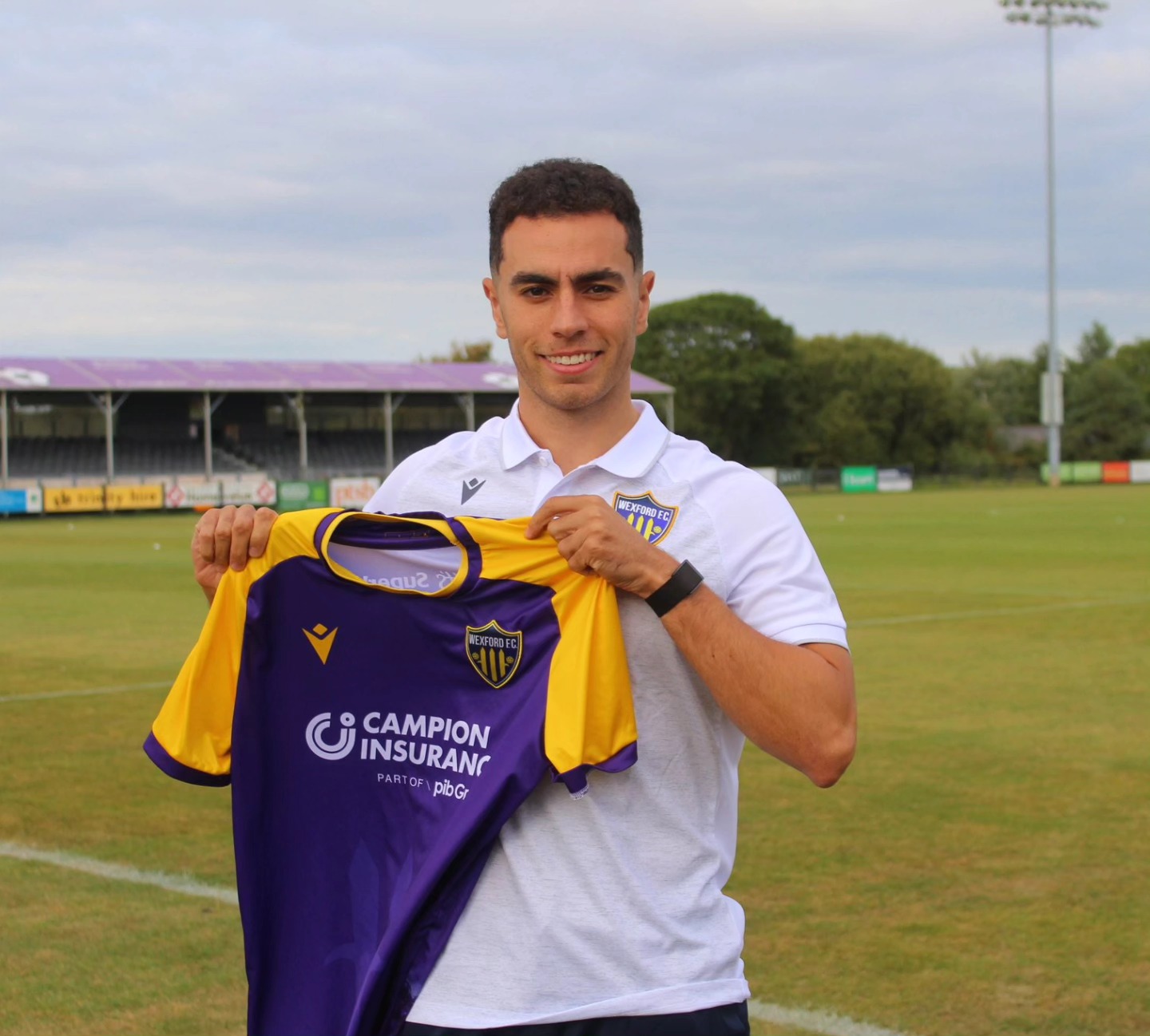 Evan Osam Commits to Wexford FC for 2026 Season